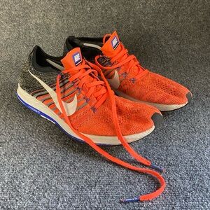 NIKE FLYKNIT STREAK MEN'S SIZE 10.5